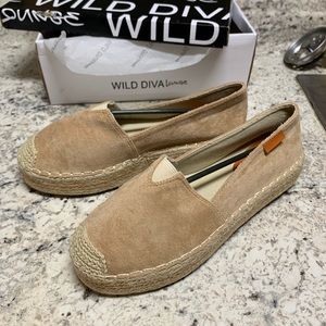 Espadrille Slip-Ons in beige. Wild Diva. Size 8